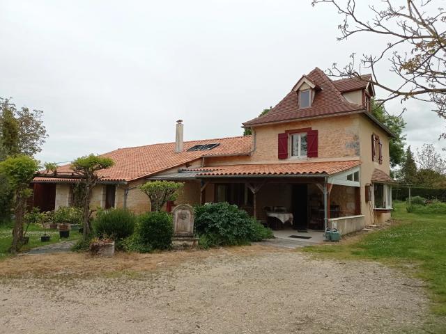 Maison 9 pièces 232 m²
