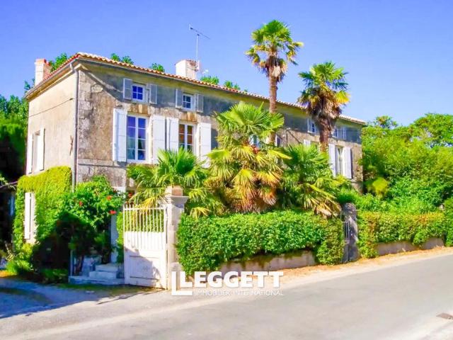 Maison 9 pièces 233 m²