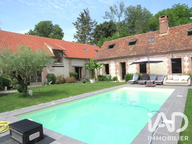 Maison 9 pièces 233 m²