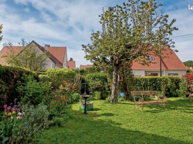 Maison 9 pièces 233 m²