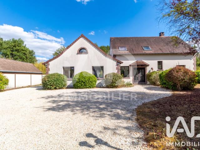 Maison 9 pièces 244 m²