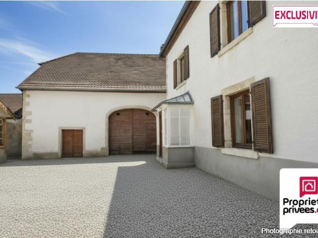 Maison 9 pièces 245 m²
