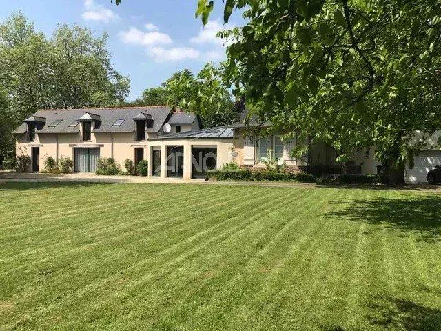 Maison 9 pièces 245 m²