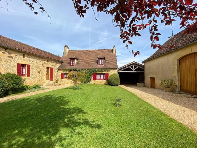 Maison 9 pièces 245 m²