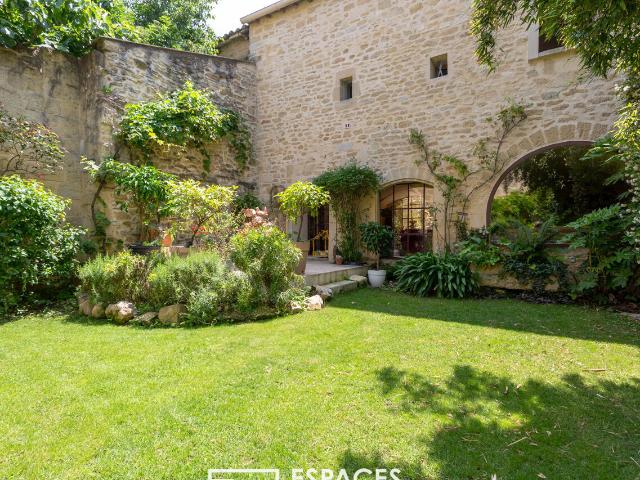 Maison 9 pièces 245 m²