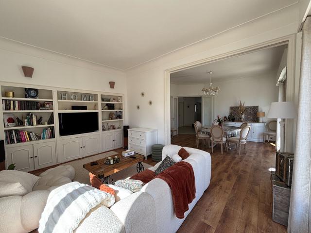 Maison 9 pièces 247 m²