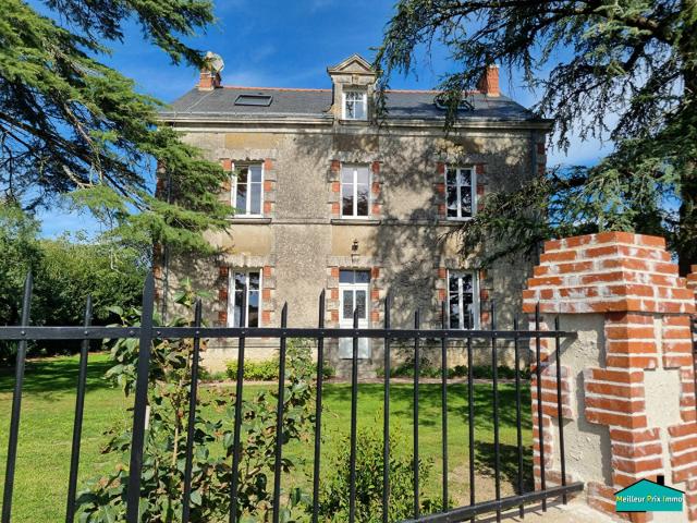 Maison 9 pièces 247 m²