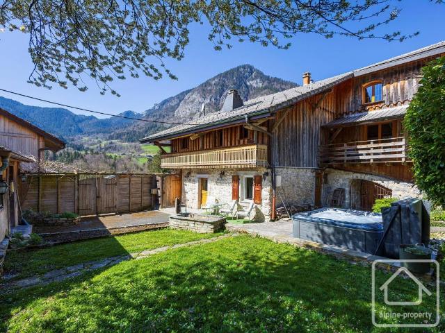 Maison 9 pièces 248 m²