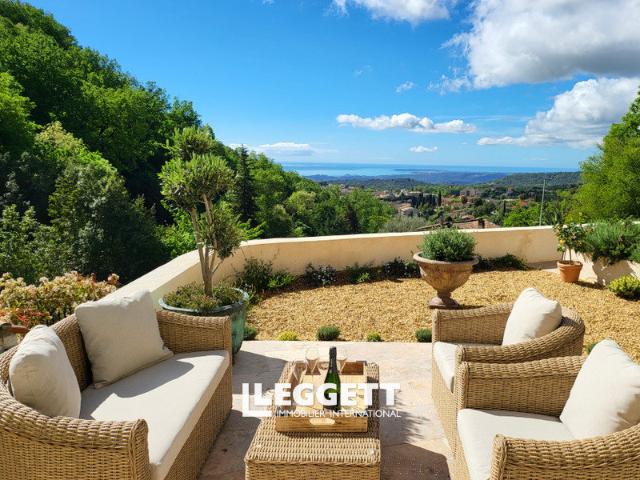 Maison 9 pièces 249 m²