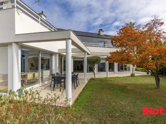 Maison 9 pièces 249 m²