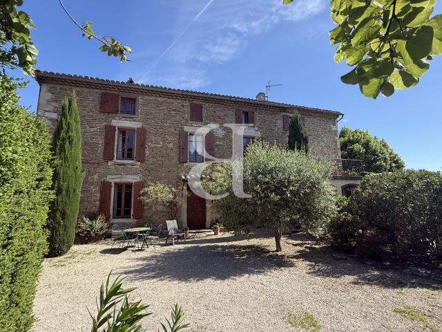 Maison 9 pièces 249 m²