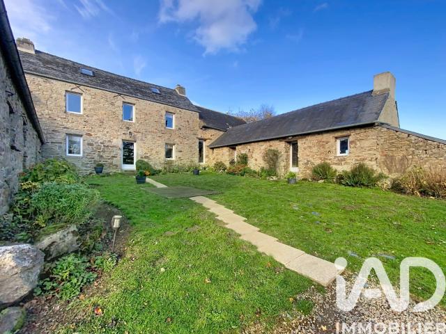 Maison 9 pièces 240 m²