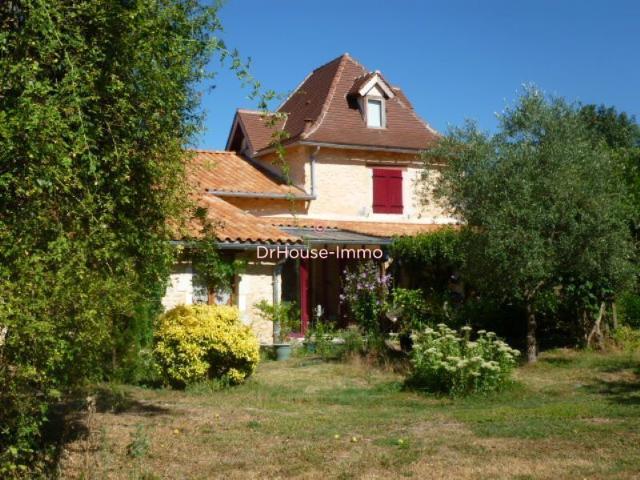 Maison 9 pièces 240 m²