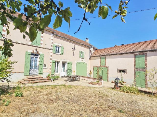 Maison 9 pièces 240 m²