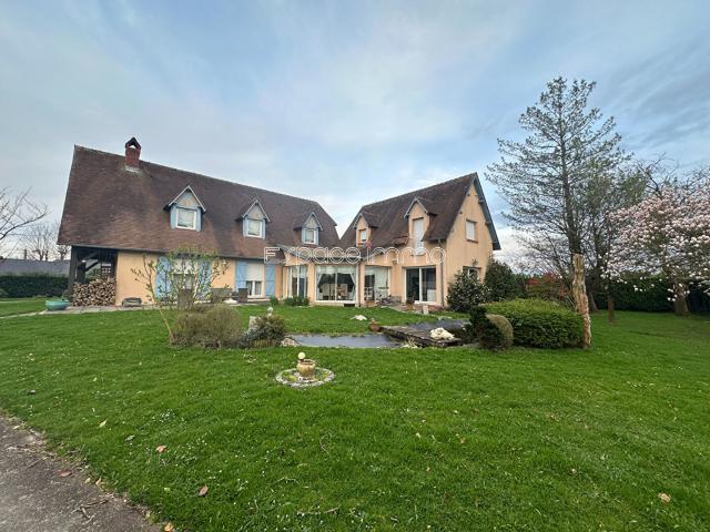 Maison 9 pièces 240 m²