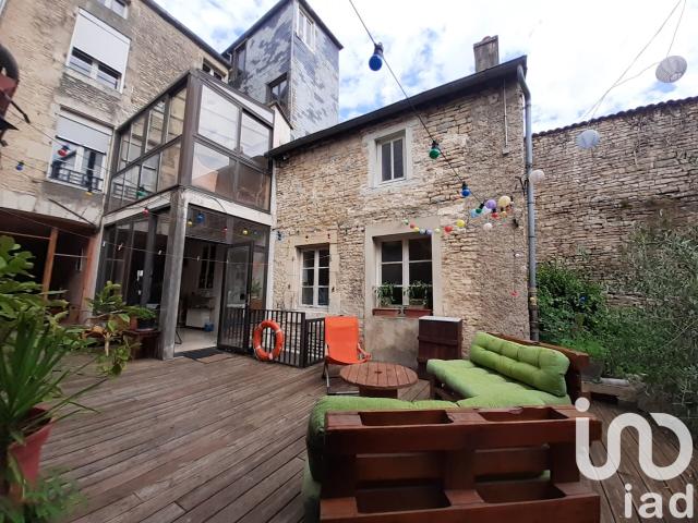Maison 9 pièces 240 m²