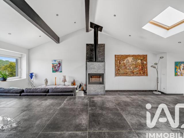 Maison 9 pièces 240 m²
