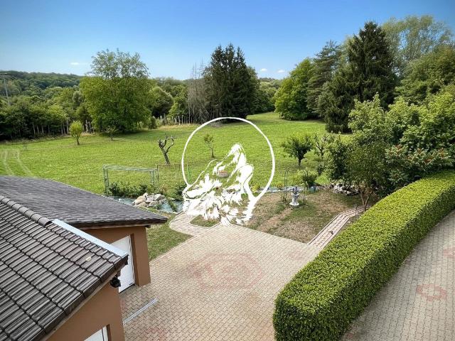 Maison 9 pièces 241 m²