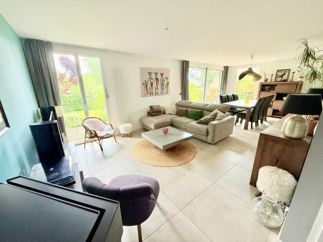 Maison 9 pièces 241 m²