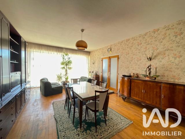 Maison 9 pièces 242 m²