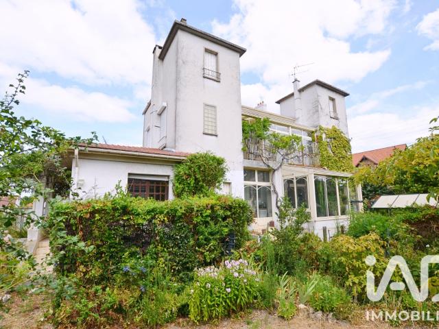Maison 9 pièces 242 m²