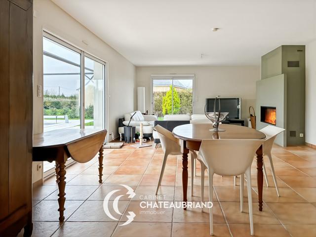 Maison 9 pièces 243 m²