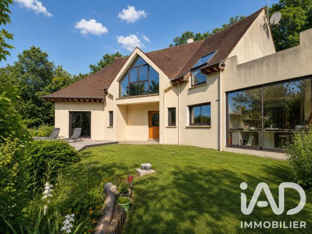 Maison 9 pièces 243 m²