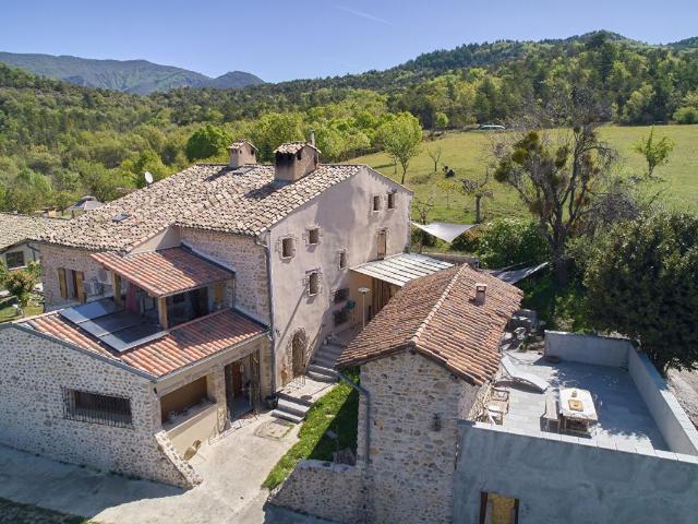 Maison 9 pièces 255 m²