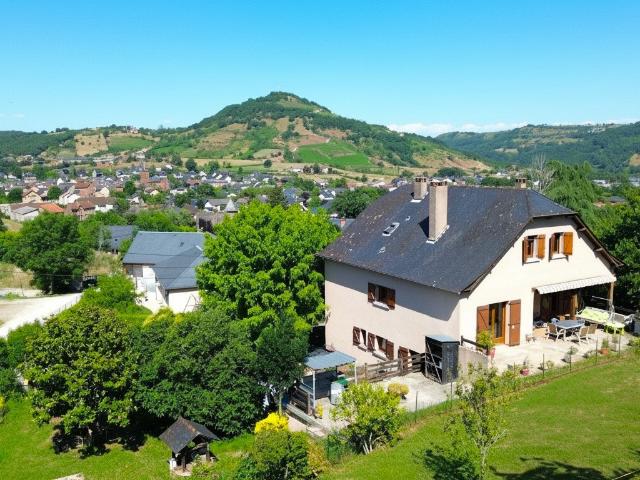 Maison 9 pièces 255 m²