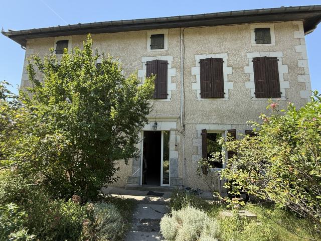 Maison 9 pièces 255 m²