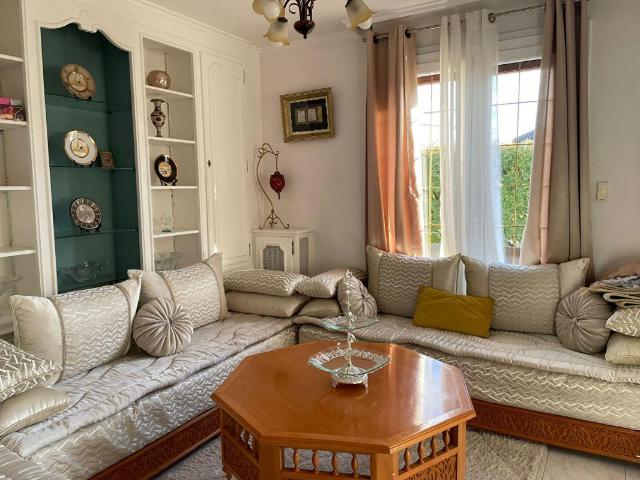 Maison 9 pièces 255 m²