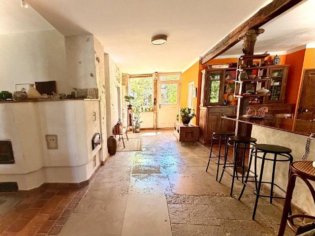 Maison 9 pièces 255 m²
