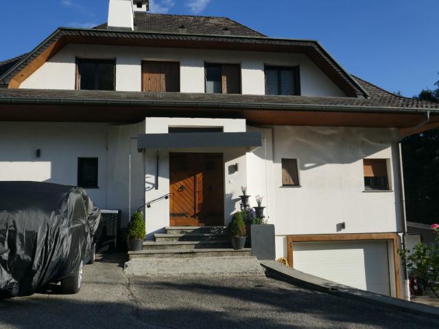 Maison 9 pièces 255 m²