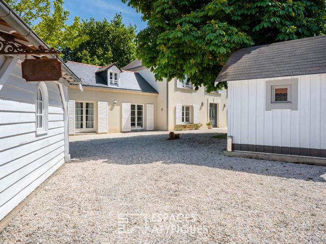 Maison 9 pièces 256 m²