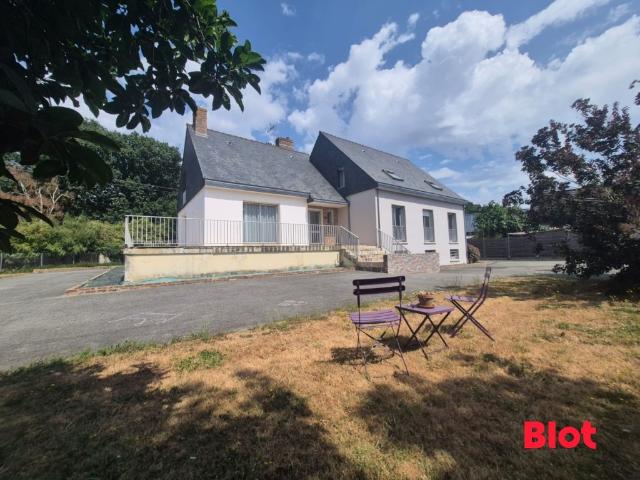 Maison 9 pièces 256 m²