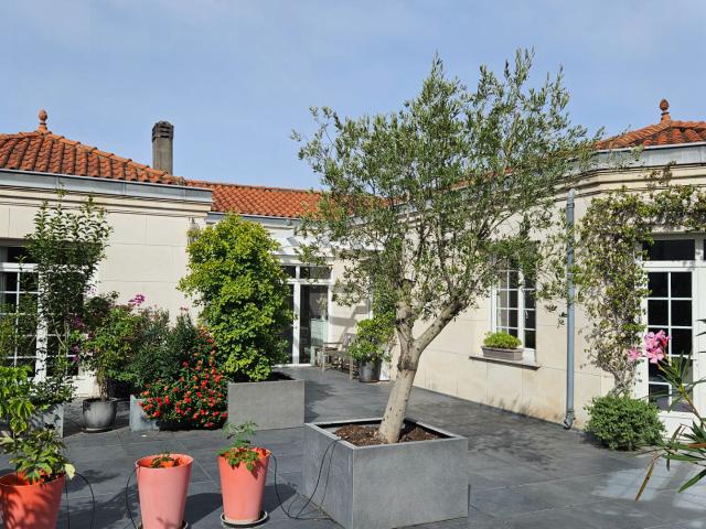 Maison 9 pièces 256 m²