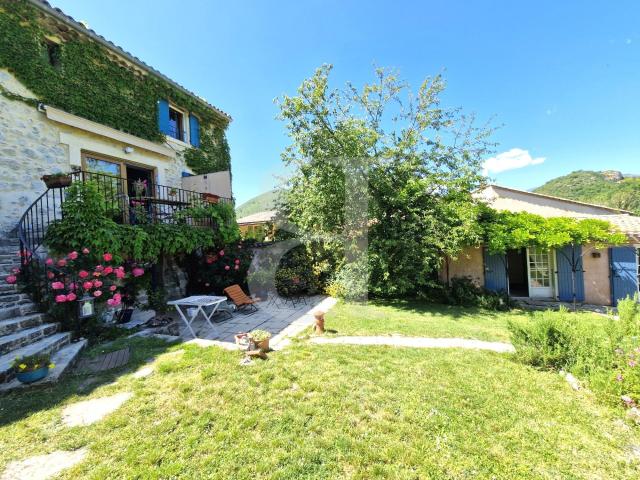 Maison 9 pièces 257 m²