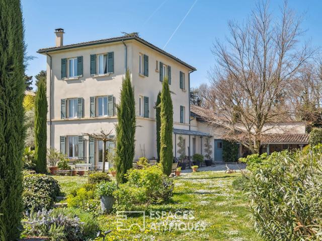 Maison 9 pièces 258 m²