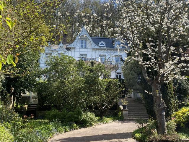 Maison 9 pièces 250 m²