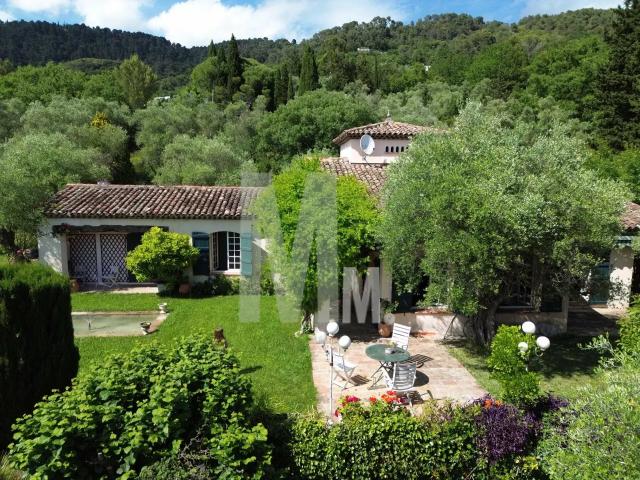 Maison 9 pièces 250 m²
