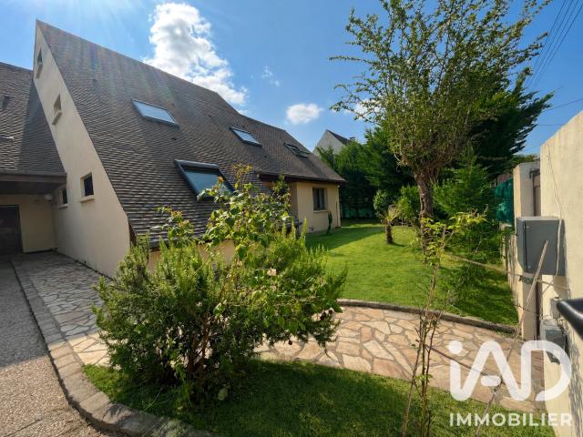 Maison 9 pièces 250 m²