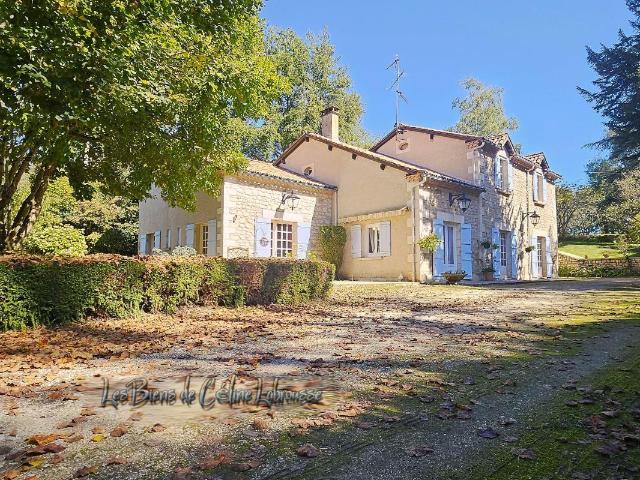 Maison 9 pièces 250 m²