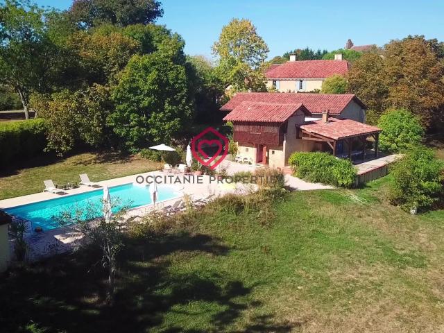 Maison 9 pièces 250 m²
