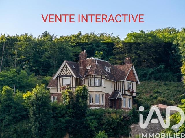 Maison 9 pièces 222 m²