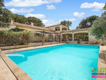 Maison 5 pièces 250 m²