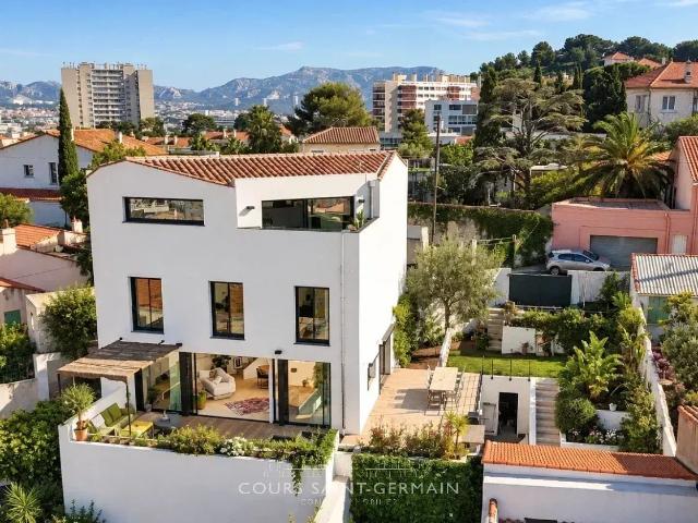 Maison 9 pièces 250 m²