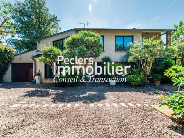 Maison 9 pièces 250 m²