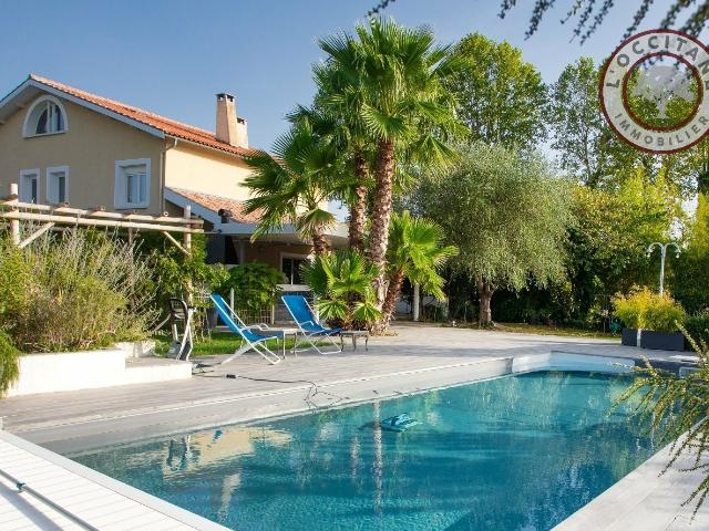 Maison 9 pièces 250 m²
