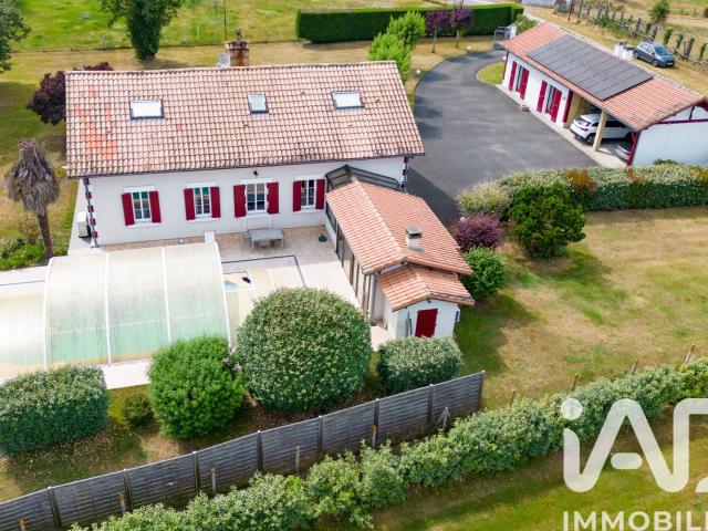 Maison 9 pièces 250 m²