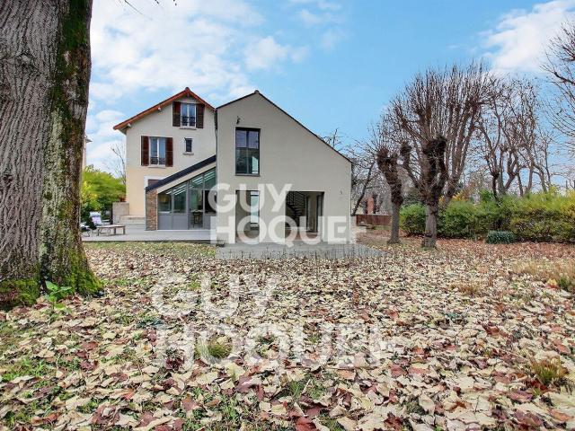 Maison 9 pièces 250 m²